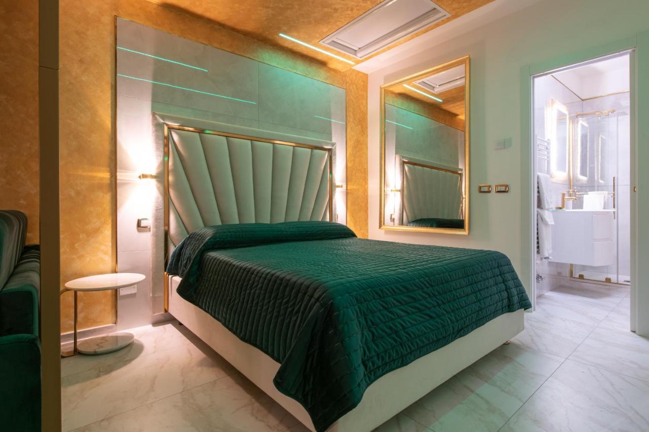 Fashion Apartment Gold Bologna With Jacuzzi & Car Garage Exterior foto